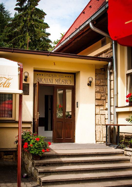 Parkhotel Skalní město Jicin Exterior foto
